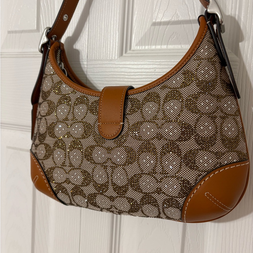 Brand new! Coach the Hamptons hobo! - Picture 4 of 7